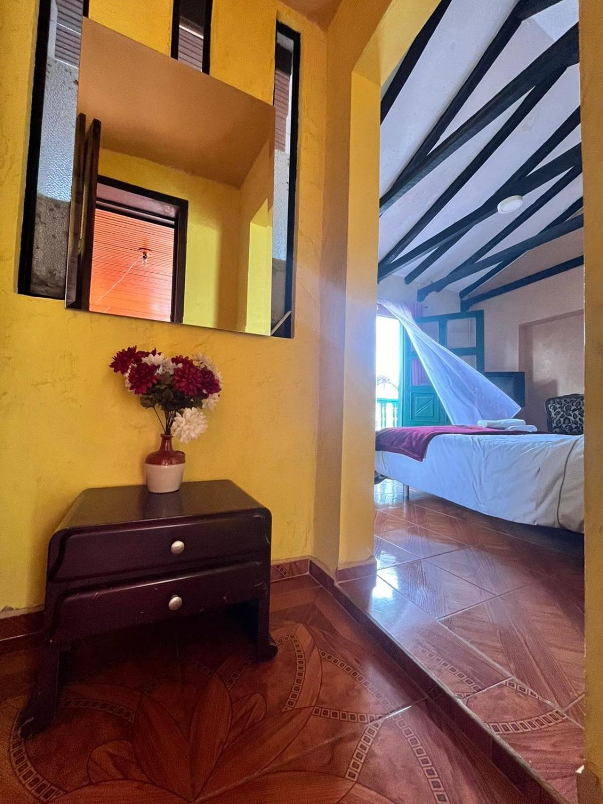 Hotel Calicanto Real Cafe Museo มอนกี ภายนอก รูปภาพ